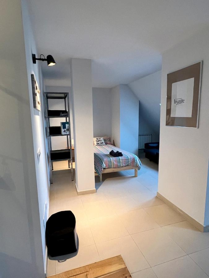 Atico Camino Santiago: El Comienzo Perfecto Apartment Sarria Bagian luar foto
